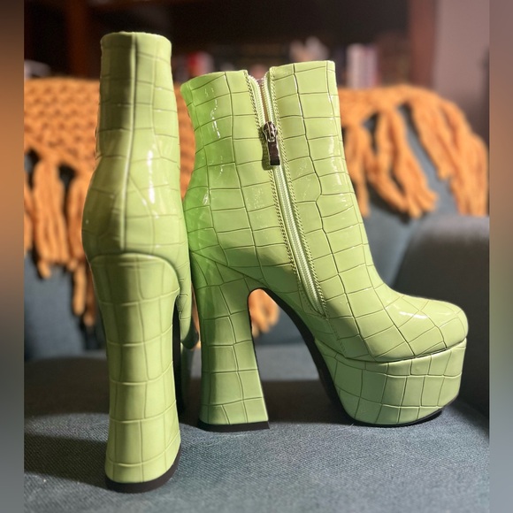 Azalea Wang Cheryl Green Platform Booties Size 7 - Picture 4 of 5